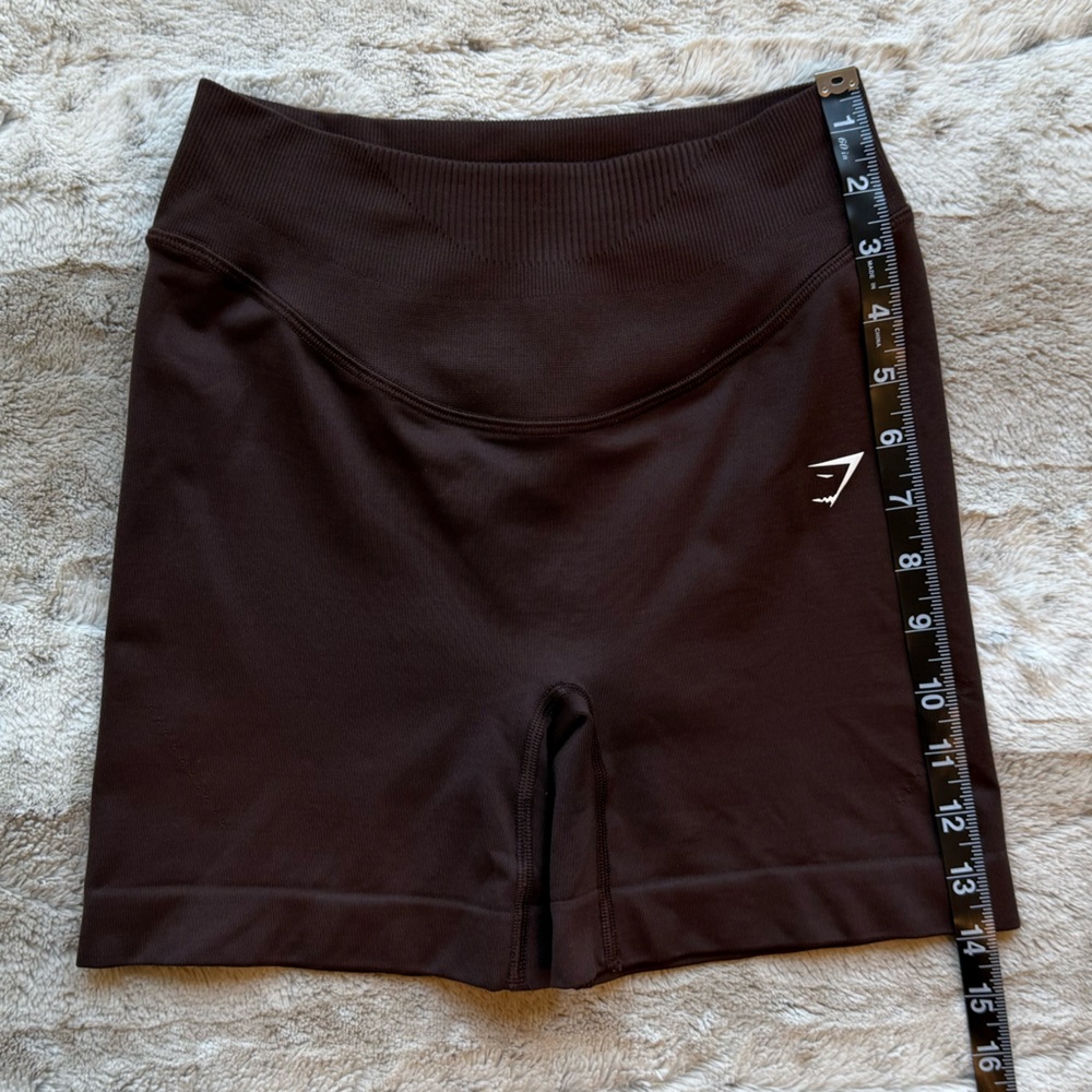 NWOT GYMSHARK Sweat Seamless Shorts in Shadow Brown Size XS - Picture 7 of 14